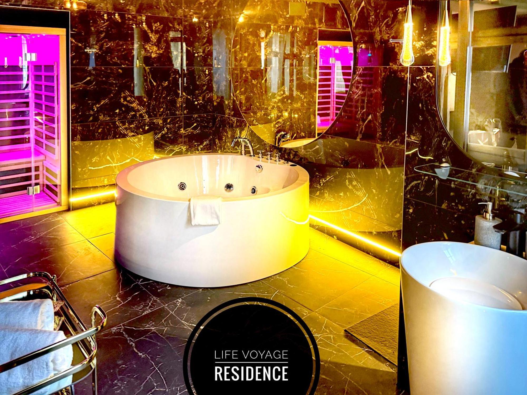 Life Voyage Residence & Spa - Strasbourg'S City Center Luxury Experience ภายนอก รูปภาพ